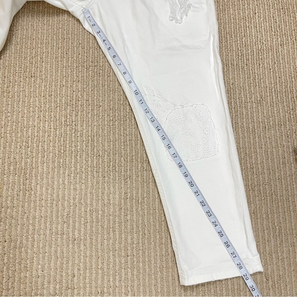Lauren Ralph Lauren White Eyelet Patchwork Relaxed Tapered Jeans Size 16 Women - Picture 14 of 16